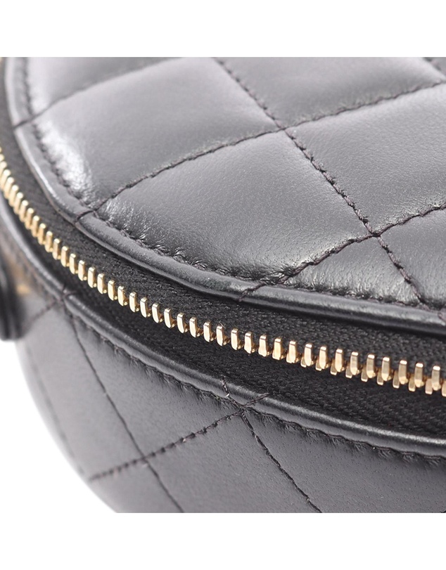 Pre-Loved by Azura Reborn - Pre-Loved CC Quilted Lambskin 23C Top Handle Clutch