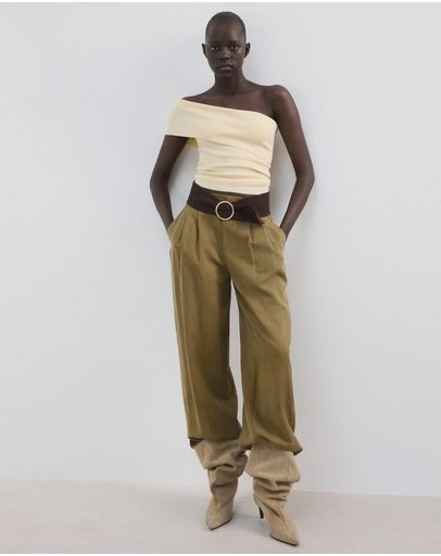 Light & Pastel Yellow