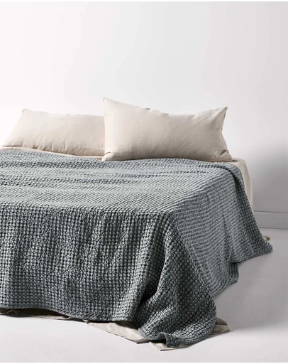 Aura Home - Waffle Bed Cover