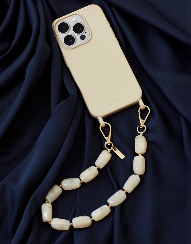 LOUVE COLLECTION - Coconut Off-White Case + Abbey Off-White Beads Wristlet