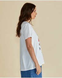 Betty Basics - Ellia Crew Tee