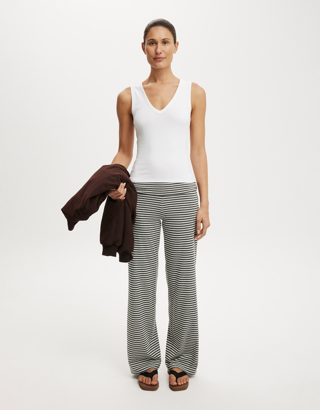 Cotton On - Deep V Tank