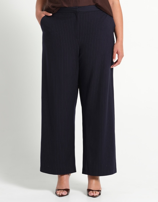 Estelle - Sofia Pant