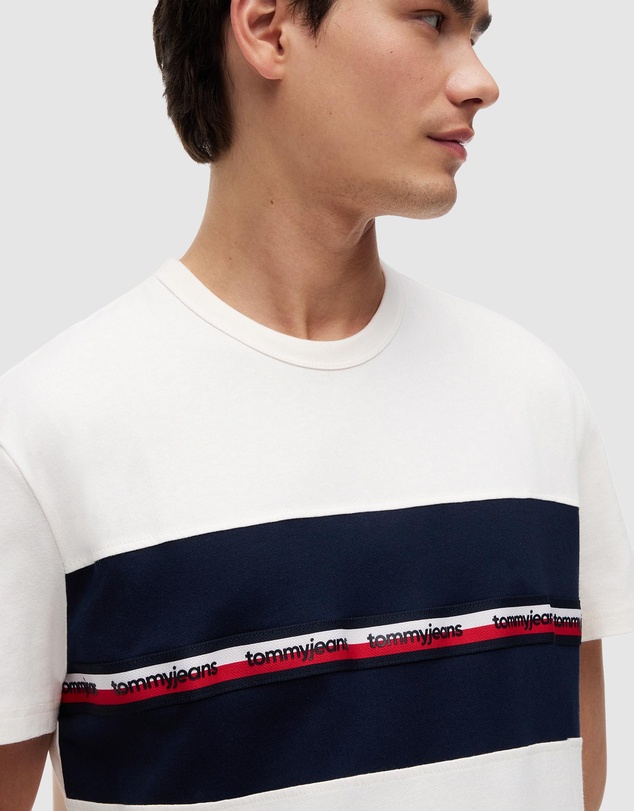 Tommy Jeans - Regular Tape Tee