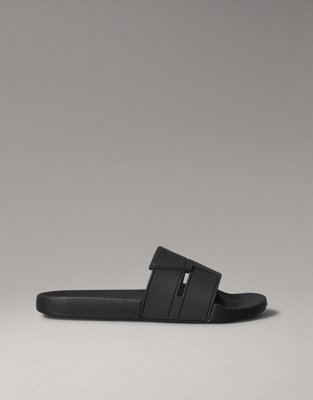 Calvin Klein - Embossed Logo Slides
