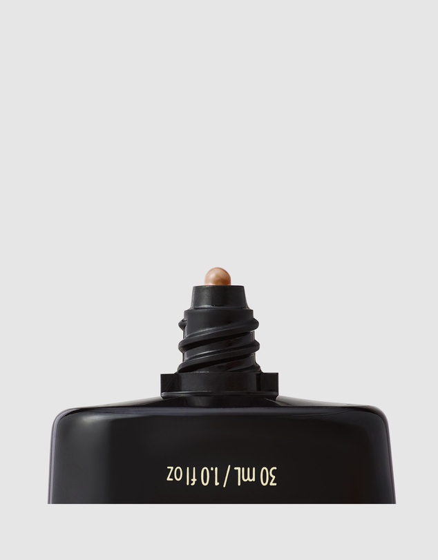 Napoleon Perdis - Advanced Mineral Makeup Look 3