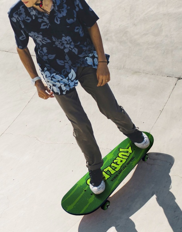 iWorld - Bravo Sports Kryptonics KR28 Pospsicle Teenage Mutant Ninja Turtle Skateboard