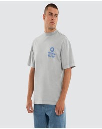 Nomadic Paradise - Marseille Street Tee