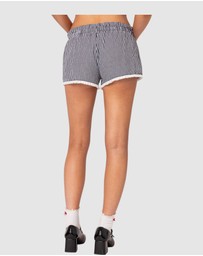 EDIKTED - Kyra Gingham Shorts