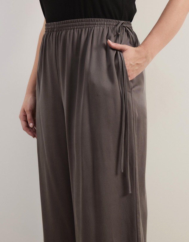 Atmos&Here Curvy - Viola Wide Leg Tie Detail Pants