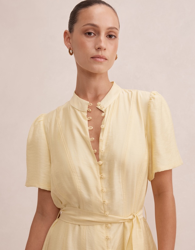Forever New Petite - Alison Petite Flutter Sleeves Midi Dress