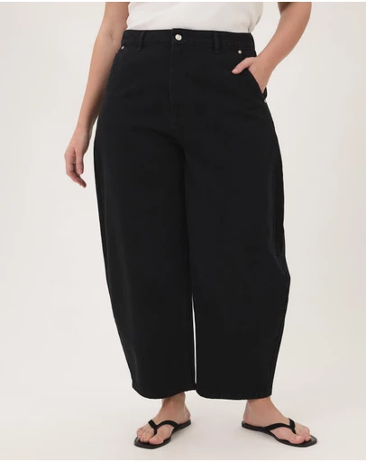Atmos&Here Curvy - Cindy Barrel Leg Jeans
