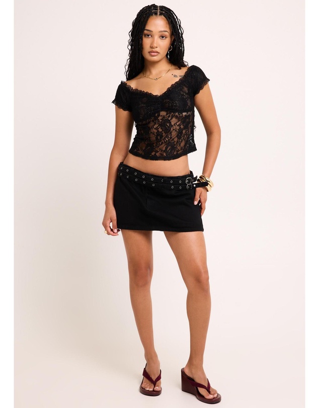 Alice In The Eve - Elsie Lace Off Shoulder Top