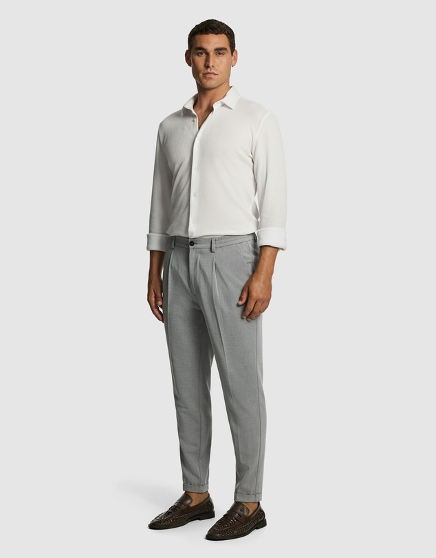 yd. - Motion Slim Cropped Chino