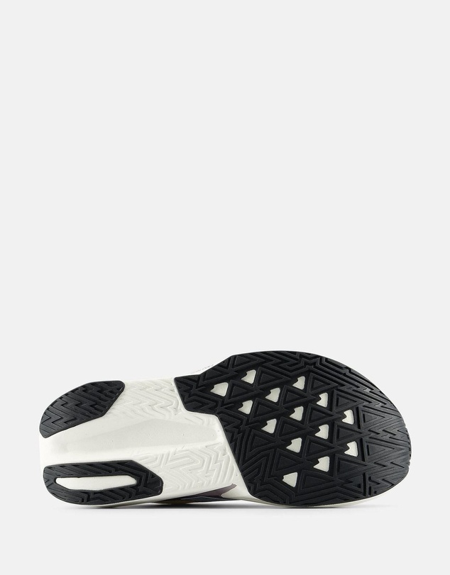 New Balance - FuelCell Rebel v5 - Women's