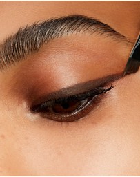 MAC - Pro Longwear Fluidline