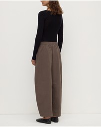 Assembly Label - Lola Barrel Pants