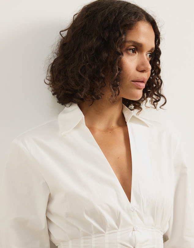 Atmos&Here - Zadie V-Neck Pin Tuck Top