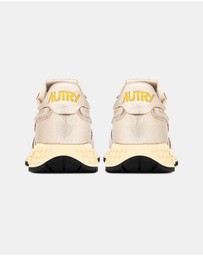 Autry - Reelwind Low Wom Sneakers - Women's