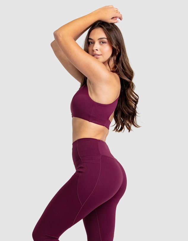 Doyoueven - Desire V-Neck Crop