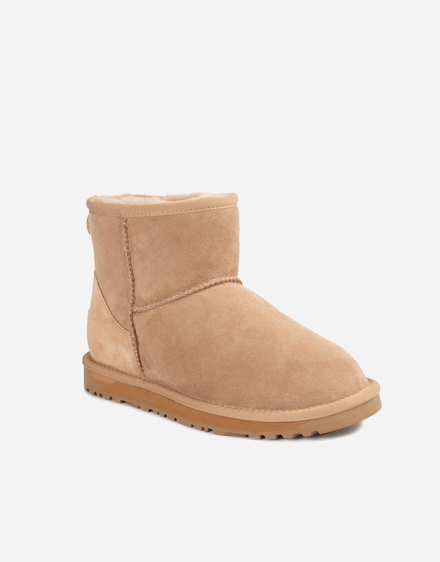 Ozwear Connection Uggs - Ugg Classic Mini Boots (Water Resistant)