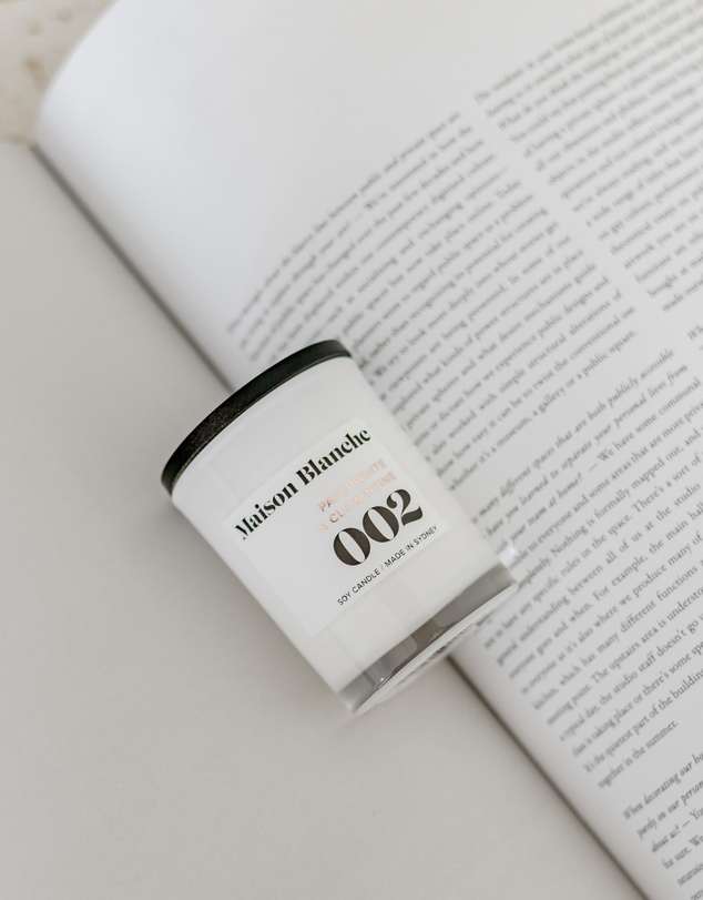 Maison Blanche - 002 Paperwhite & Clementine - Small Candle