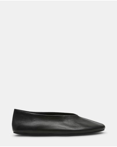CYNTRA BLACK LEATHER