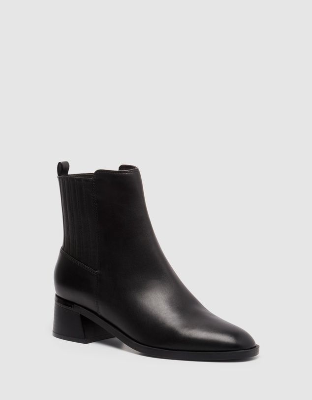 Nine West - Avias