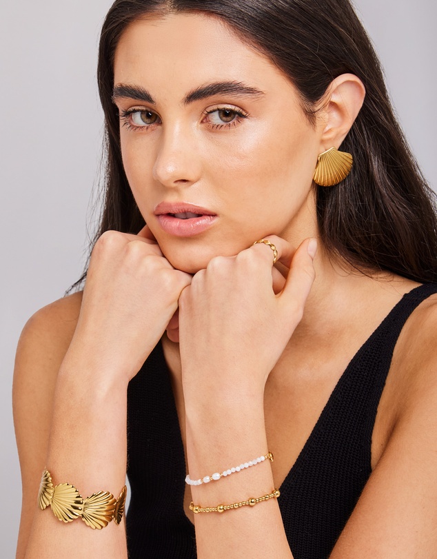Zoe Olivia - Waterproof Textured Shell Stud Earrings