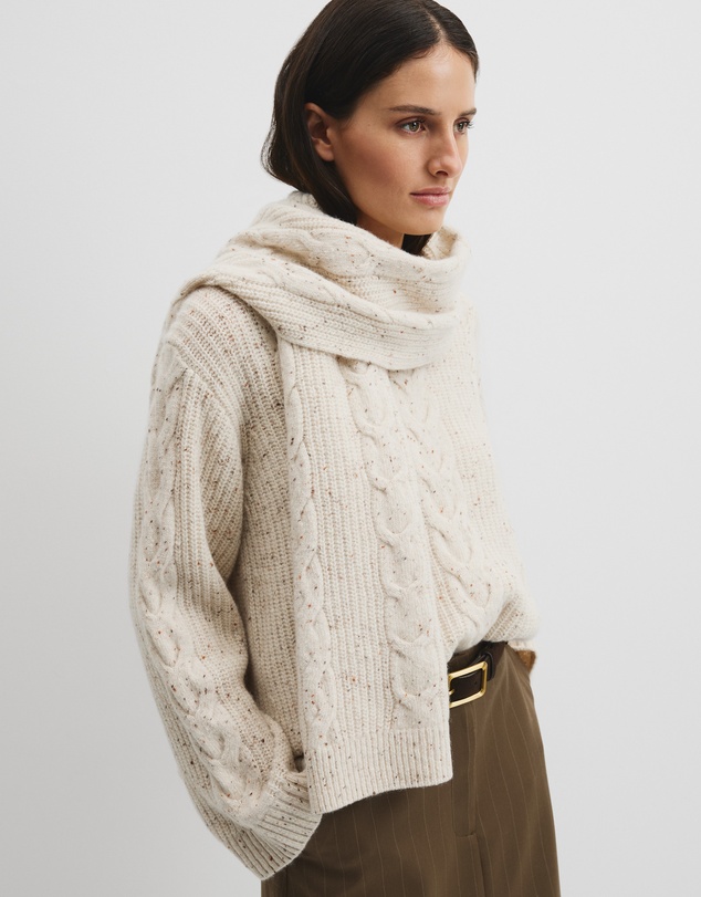 Country Road - Cable Scarf