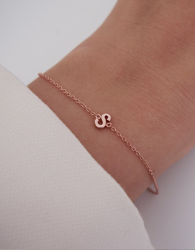 The Silver Collective - Petite A-Z Letter Bracelet Rose Gold- S