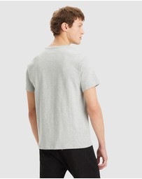Levi's - Original Housemark T-Shirt