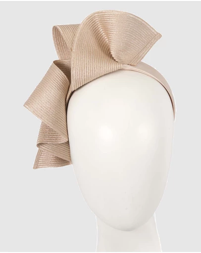 Max Alexander - Large Wavy Nude Racing Fascinator