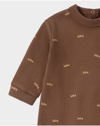 Susukoshi - Relaxed Fit Romper - Typo Baby. Caramel