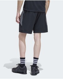 adidas Originals - LIGHTWEIGHT REGULAR SHORTS Mens