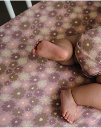 Kynd Baby - Fitted Cot Sheet in Bold Floral