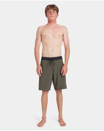 RVCA - Mens VA Solid 19