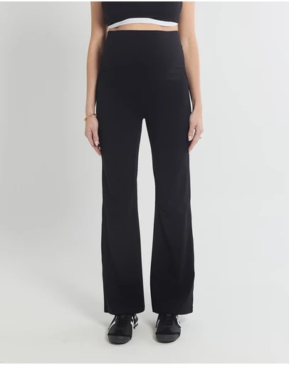 Soon Maternity - Straight Flare No Line Leggings