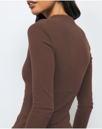 AERE - Aurelie Buttoned LS Top