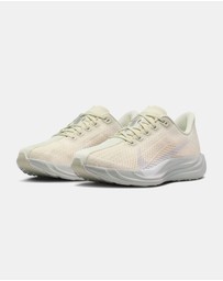 Nike - Pegasus Plus - Women's