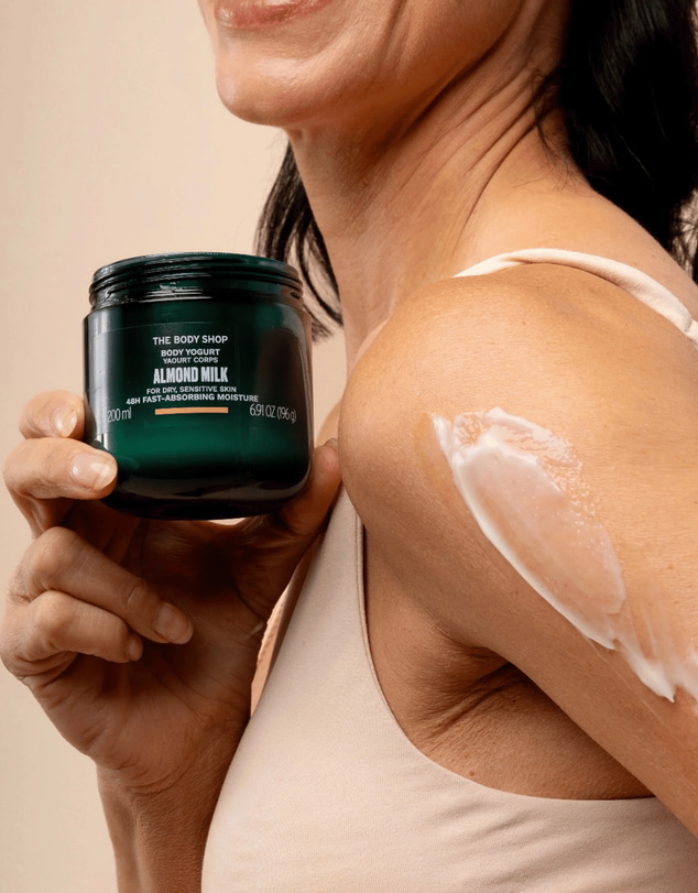 The Body Shop - Almond Milk Body Yogurt 200ml