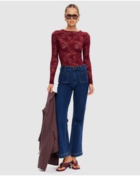 KIVARI - Victoria Lace Top