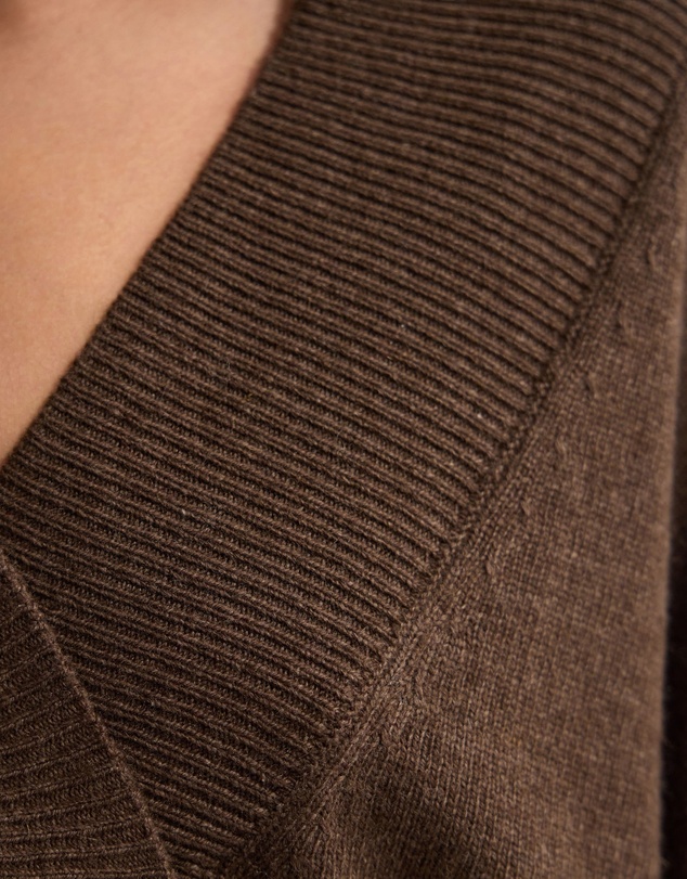 Oxford - Camille V-Neck Wool Blend Knit
