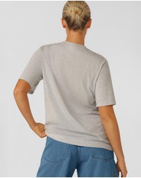 Lorna Jane - Throwback Relaxed T-Shirt