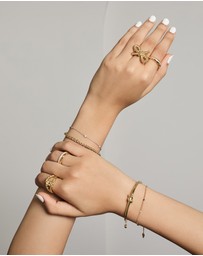 Wanderlust + Co - Ribbed Knot Gold Ring