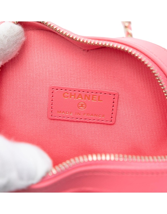 Pre-Loved by Azura Reborn - Pre-Loved Mini Lambskin CC in Love Heart Crossbody