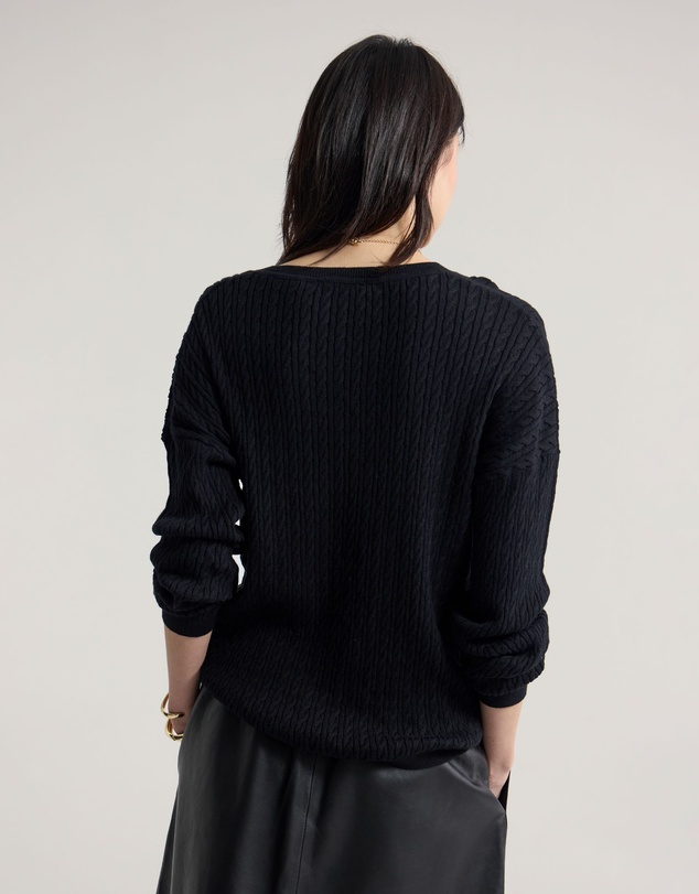 Oxford - Drew Cable V-Neck Knit