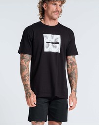 Vacancy Co - Palm Frond Tee