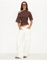 Dazie - Hazel Ruched Jersey Short Sleeve Top