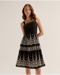 Review - Florida Embroidered Sun Dress
